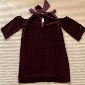 Trina Turk velvet cold shoulder shift dress size 4
